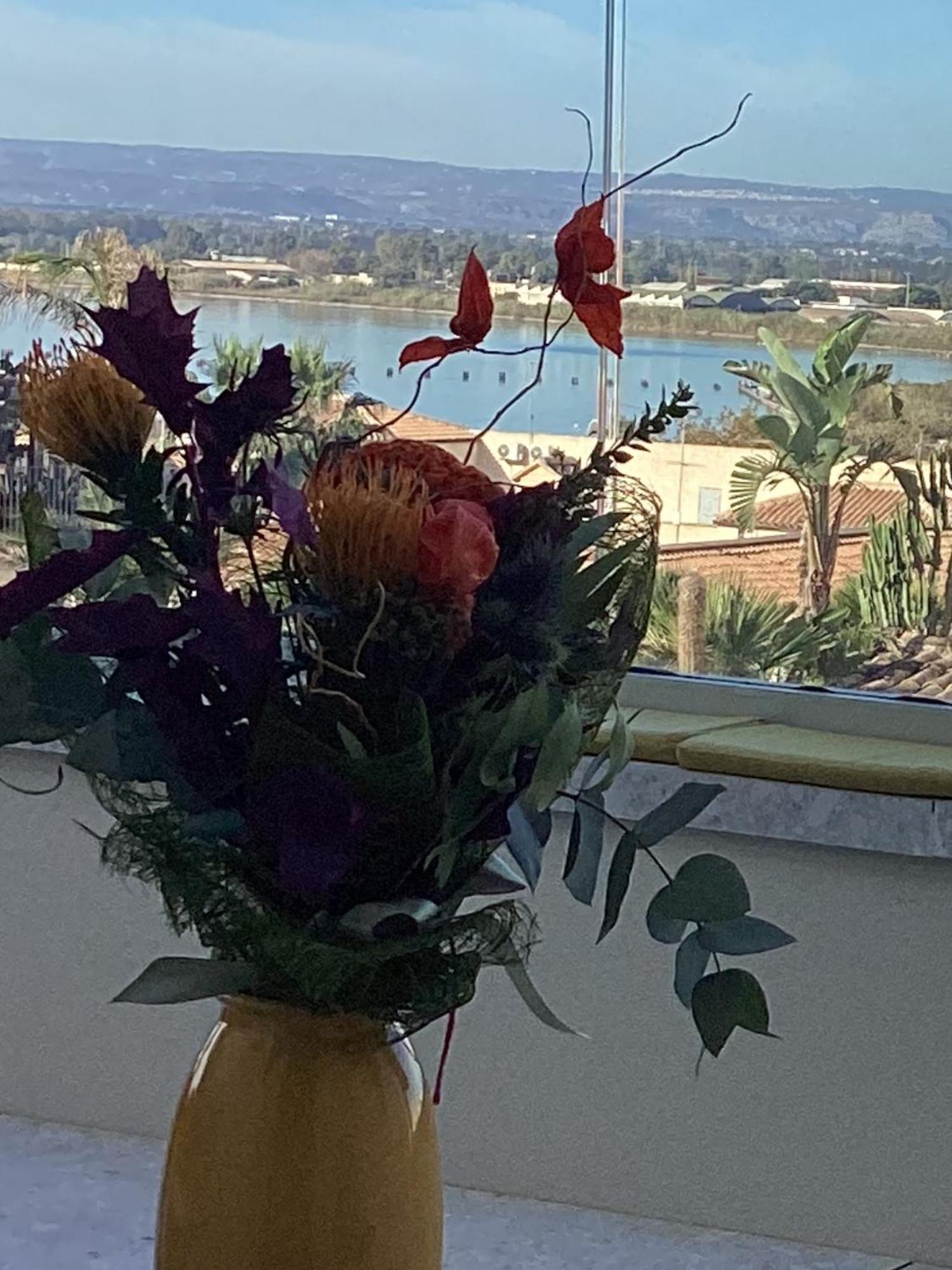 Bed and Breakfast La Terrazza Sul Porto Syrakus Exterior foto